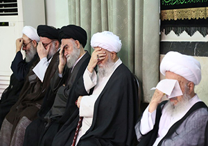 برپایی محفل عزاداری در بیوت مراجع عظام تقلید قم+تصاویر