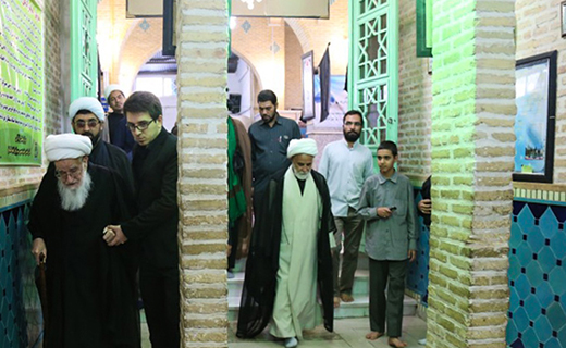 زیارت آیت الله صافی گلپایگانی از بارگاه امامزاده مبرقع(ع)&lrm;+تصاویر