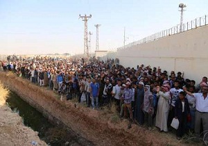 متوقف شدن صدها آواره سوری در مرز بین ترکیه و یونان به دست نیروهای امنیتی ترکیه