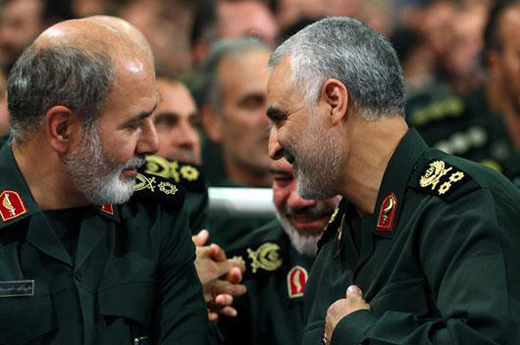 سردار سلیمانی پای بیانات رهبر معظم انقلاب + عکس