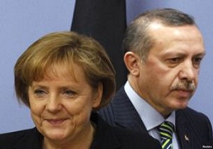 گفتگوی تلفنی مرکل و اردوغان درخصوص بحران پناهجویان سوری