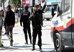 بازداشت 8 تروریست در تونس