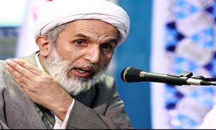 انصارالله پاسخ تجاوزات عربستان را با فتح خانه خدا و خواندن نماز در آنجا خواهد داد