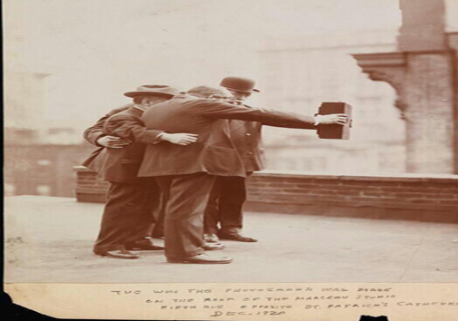 سلفی گرفتن در سال 1920!+ عکس