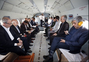 بالگرد وزیر راه زمین‌گیر شد