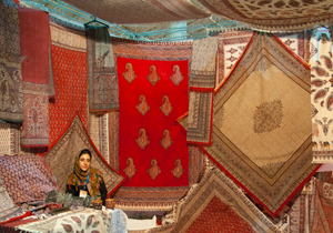 صنايع دستي چهارمحال و بختياری در نمايشگاه سراسری تبريز
