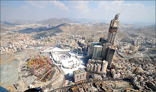 آیا خانه خدا به سرنوشت قبرستان بقیع دچار می&zwnj;شود/ خانه رقص در یک قدمی کعبه