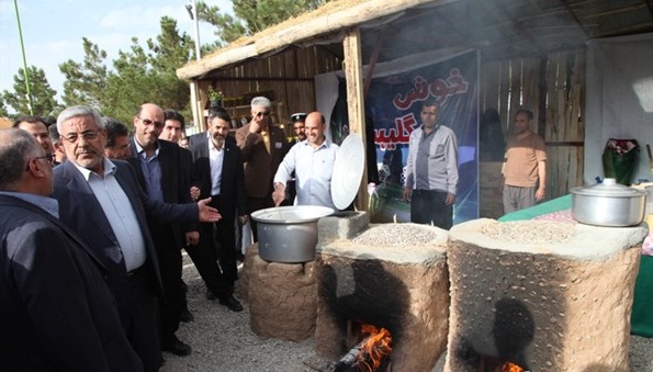 برگزاری جشنواره انگور+تصاویر
