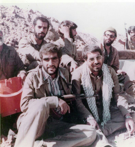 کلاشینکف به دست دیروز ؛دانشمند امروز