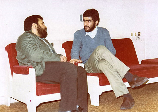 کلاشینکف به دست دیروز ؛دانشمند امروز