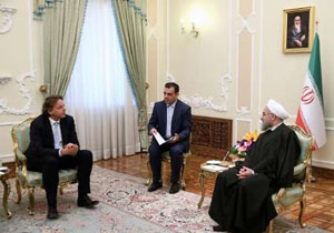 روحانی: راه حل مشکل پناهجویان، مبارزه و مقابله جدی با تروریسم است