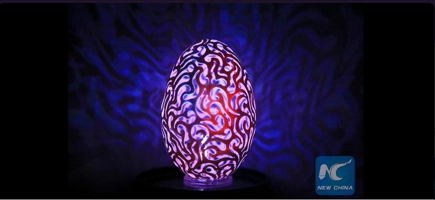 حکاکی روی تخم&zwnj;مرغ