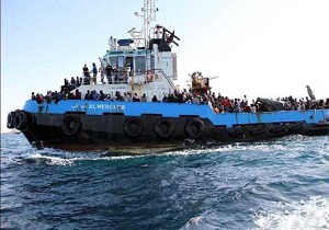 گارد ساحلی لیبی بیش از 200 مهاجر را از آب نجات داد