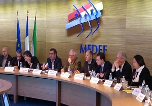 نگرانی شرکت‌های فرانسوی درخصوص از دست دادن فرصت‌های تجاری در ایران