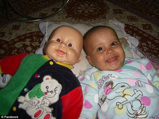 شباهت کودکان و عروسک&zwnj;ها+ تصاویر