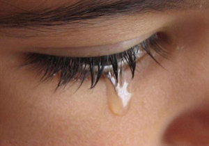چرا زن ها گریه می کنند؟