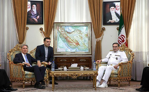 اقدام جالب شمخانی دردیدار با هاموند+تصاویر