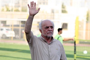 خوردبین: هواداران کمک و حمایت نمی‌کردند جمع کردن تیم ممکن نبود