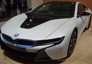 واردات خودروهای BMW i8ممنوع شد/خداحافظی بازار با خودروهای میلیاردی