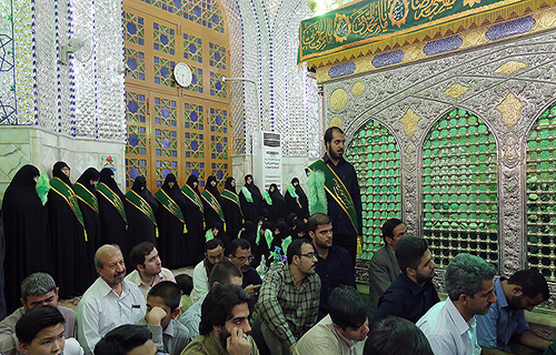 غبار روبی بقاع متبرکه با حضوردبیرکل مجمع جهانی تقریب مذاهب اسلامی +تصاویر