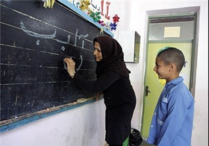 معلمان با اجبار از دبیرستان به دبستان منتقل نمی‌شوند