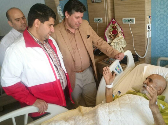 عیادت رئیس سازمان امداد و نجات از مجروحان حادثه منا/ پذیرش مجروحان در دو بیمارستان استان تهران+عکس