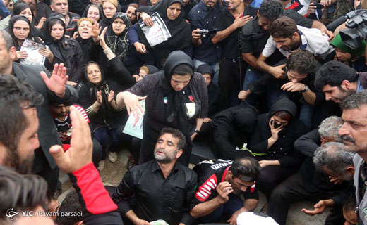 گزارش تصویری از مراسم تدفین هادی نوروزی در بابل