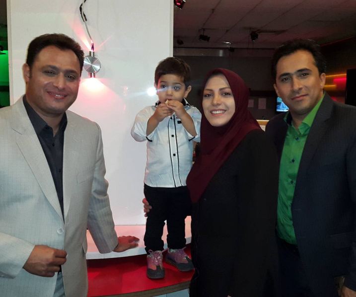 تصویر/ مجری زن تلویزیون و همسرش در کنار نابغه ایران که دنیا را شگفت زده کرد
