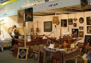 افتتاح نمايشگاه صنايع دستي درارگ بزرگ جهان نما