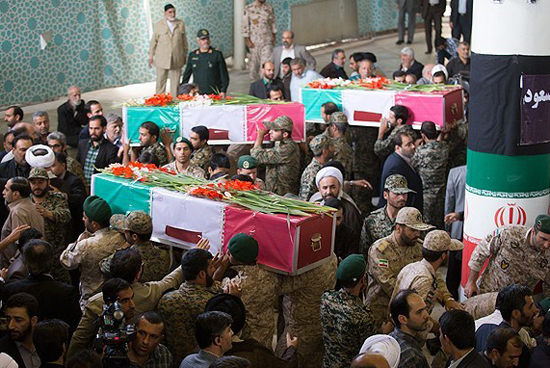 آیت&zwnj;الله ری&zwnj;شهری: حجاج جان باخته با زبان تشنه دعوت حق را لبیک گفتند/حضور شخصیت&lrm;های سیاسی در تشییع پیکرهای مطهر+ فیلم و تصاویر