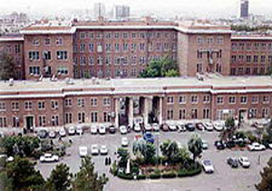 درگیری پلیس با پزشک در بیمارستان امام