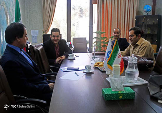 دعوت از سلمان رشدی در نمایشگاه فرانکفورت اقدامی غیرفرهنگی است