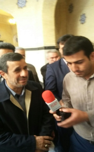 حضور محمود احمدی نژاد در مراسم/ هدایتی: باشگاه پول نوروزی را ندهد، من می دهم