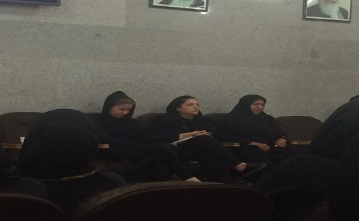 حضور محمود احمدی نژاد در مراسم/ کفاشیان وارد سالن شد