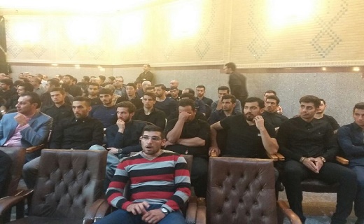 حضور محمود احمدی نژاد در مراسم/ کفاشیان وارد سالن شد