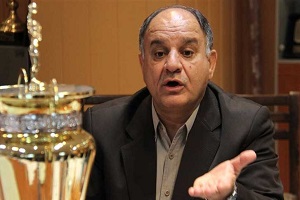 پورحسن: بدهكاران به فدراسیون والیبال دنبال كارت بازی نباشند