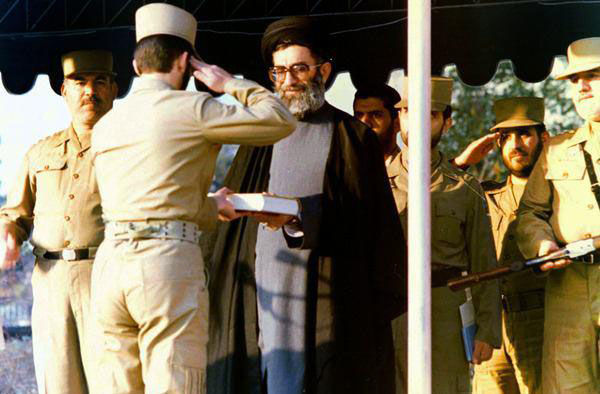 عکس های دیده نشده از ریاست جمهوری رهبرکبیر انقلاب