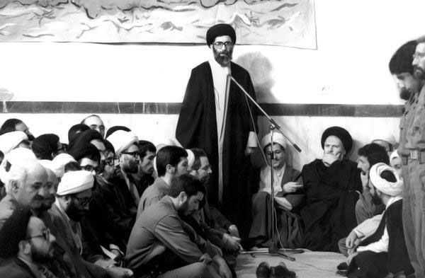 عکس های دیده نشده از ریاست جمهوری رهبرکبیر انقلاب