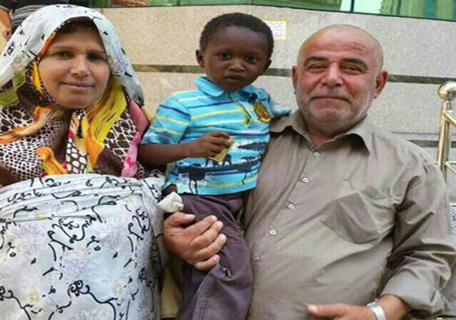 عکس: اقدام انسان دوستانه زائر ایرانی منا