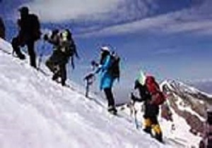 صعود بانوان به ارتفاعات خارود