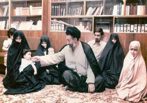 عالِمی با خانه 15 طبقه ای و زن اروپایی!