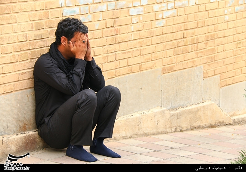حضور فرمانده کل سپاه در منزل سردار همدانی پس از اعلام خبر شهادت