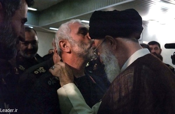 صف استوار کمربستگان راه جهاد و شهادت در نیروهای مسلّح جمهوری اسلامی بنیانی مرصوص است