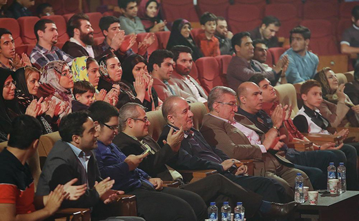 اولین کنسرت غلامرضا صنعتگر در تهران برگزار شد