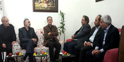 دیدار مدیران خبر با خانواده خبرنگار فقید شبکه خبر