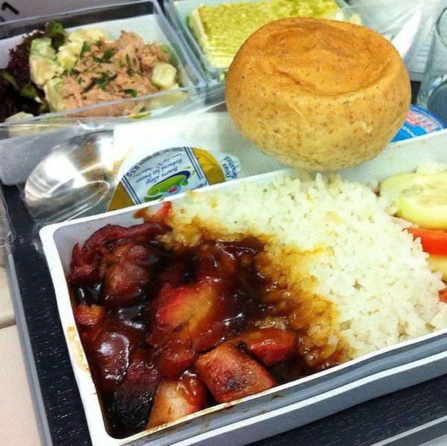 سرو غذا در سفر هوایی کشورهای مختلف