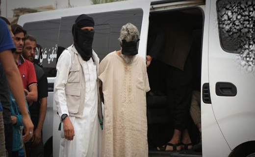 پیرمرد عراقی بدست داعش سنگسار شد+تصاویر