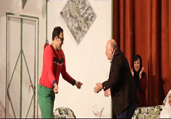 تئاترهایی که بیش از حد آزاد هستند! + تصاویر
