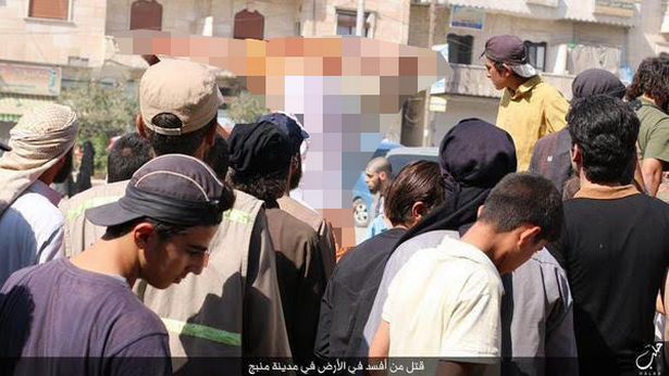 داعش کودکان معصوم را مجبور به تماشای گردن زنی کرد + تصاویر