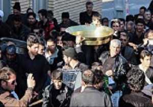 آئین سنتی طشت گذاری در شهرستان آبیک